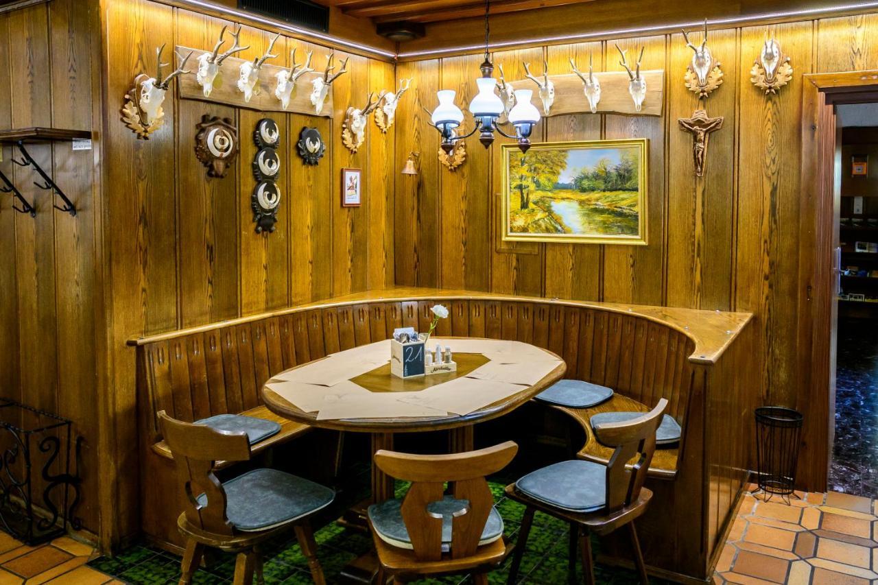 Отель Gasthof Zum Jaegerwirt Мариацелль Экстерьер фото